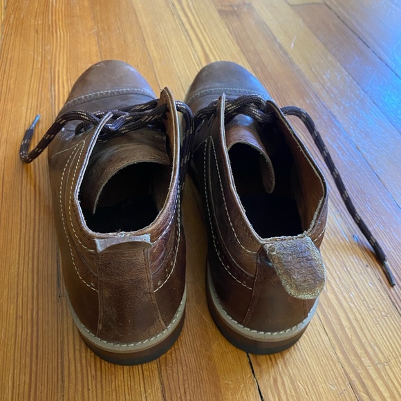 High end, artisan constructed, handmade leather Chukka boots. - Picture 5 of 9